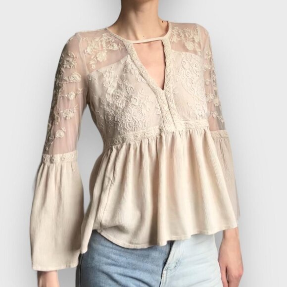 American Eagle Cream Blouse - Picture 10 of 10